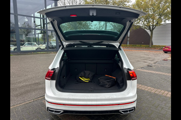 Volkswagen Tiguan 1.4 TSI eHybrid R-Line | PANO | KEYLESS | STOEL + STUURVERWARMING | RIJKLAARPRIJS INCL. 12 MND. BOVAGGARANTIE