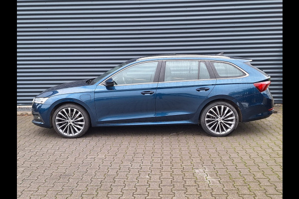 Škoda Octavia Combi 1.4 TSI iV PHEV Sportline Business Plug In Hybrid PHEV | Lederen Sportstoelen Ergo & Memory | Carplay | Stoel Verwarming + Verkoeling | Panodak | Draadloos Laden |