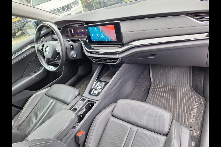 Škoda Octavia Combi 1.4 TSI iV PHEV Sportline Business Plug In Hybrid PHEV | Lederen Sportstoelen Ergo & Memory | Carplay | Stoel Verwarming + Verkoeling | Panodak | Draadloos Laden |