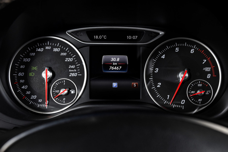 Mercedes-Benz B-Klasse 180 120 PK Ambition | Cruise | PDC | NAV | Airco | Trekhaak | LM 18" |