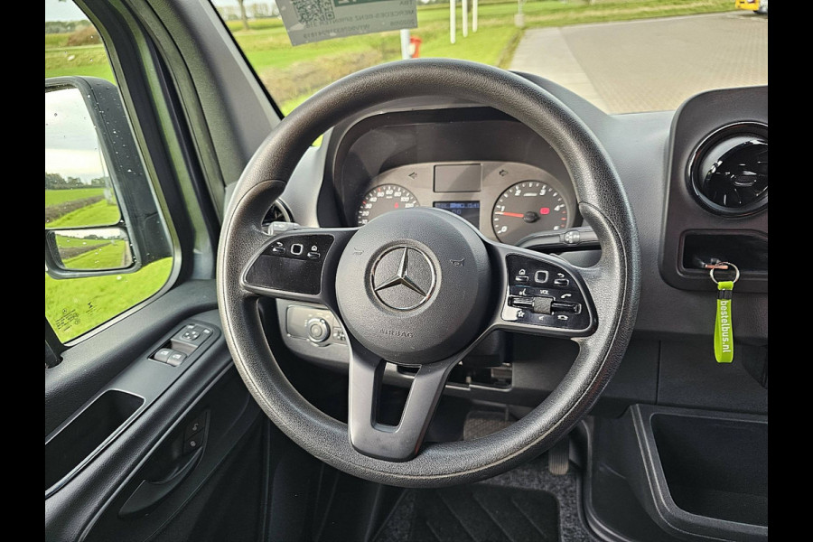 Mercedes-Benz Sprinter 316 2.2 CDI L2H2 Automaat, Airco, Mbux, 3.5T Trekhaak, Camera, Navi, Euro 6!