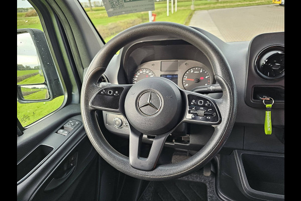 Mercedes-Benz Sprinter 316 2.2 CDI L2H2 Automaat, Airco, Mbux, 3.5T Trekhaak, Camera, Navi, Euro 6!