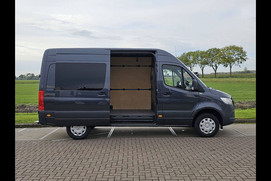 Mercedes-Benz Sprinter 316 2.2 CDI L2H2 Automaat, Airco, Mbux, 3.5T Trekhaak, Camera, Navi, Euro 6!