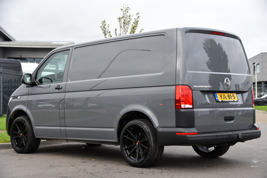 Volkswagen Transporter 2.0 TDI L1H1 PB Edition Cruise, Carplay, Sensoren, Trekhaak, Airco!