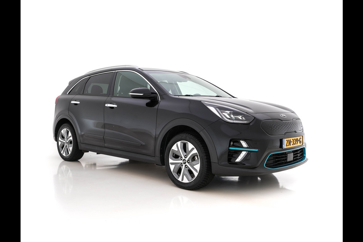 Kia e-Niro ExecutiveLine 64 kWh (INCL-BTW) Aut. *FULL-LEATHER | JBL-AUDIO | FULL-LED | NAVI-FULLMAP | DAB | ADAPT.CRUISE | CAMERA | MEMORY-PACK | LANE-ASSIST | KEYLESS | DIGI-COCKPIT | COMFORT-SEATS | 17"ALU*