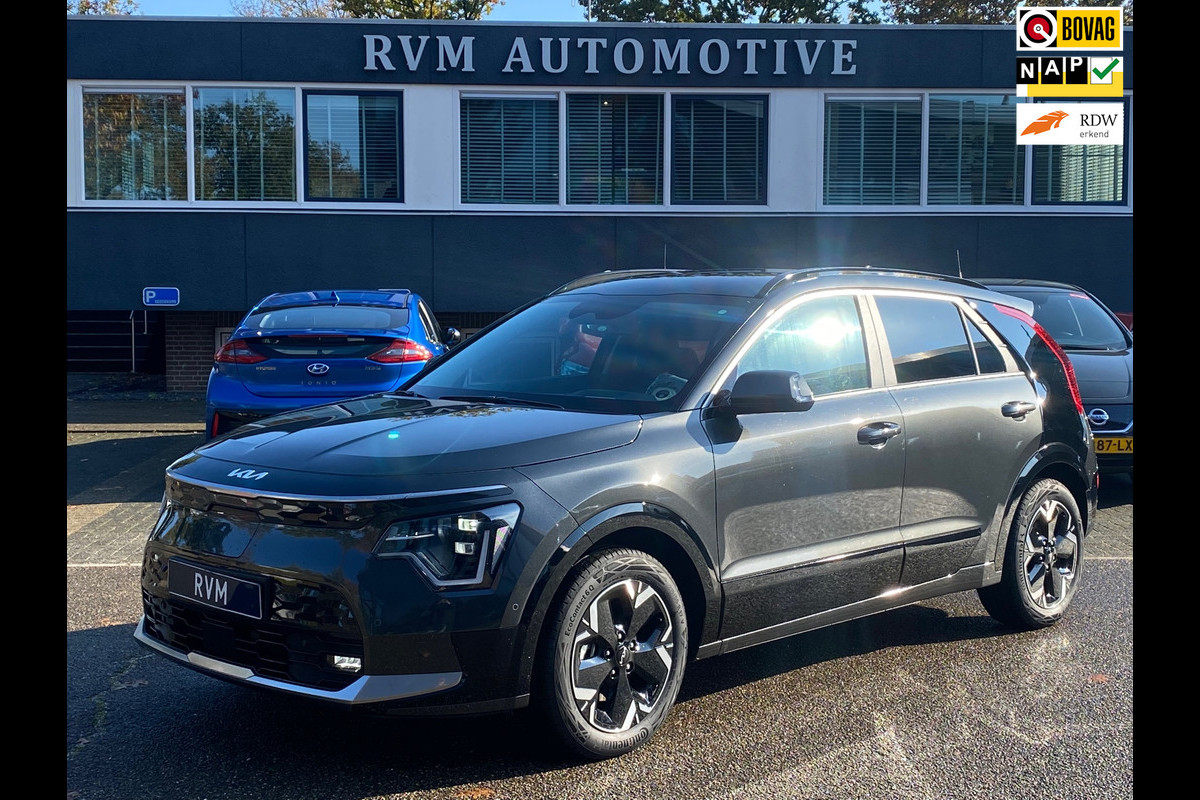 Kia Niro EV ExecutiveLine 64.8 kWh VAN: 42.900,- VOOR: 39.330,- EINDEJAARSVOORDEEL: 3.470,- | * 37.330 NA SUBSIDIE * | NIEUWE AUTO