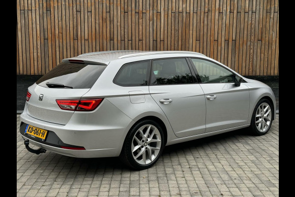 Seat León ST 1.4 EcoTSI FR H6 | Navigatie | CarPlay | Camera | DAB | Getint glas | LED | Parkeersensoren voor en achter | Seat Sound audio |