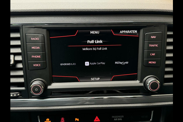 Seat León ST 1.4 EcoTSI FR H6 | Navigatie | CarPlay | Camera | DAB | Getint glas | LED | Parkeersensoren voor en achter | Seat Sound audio |