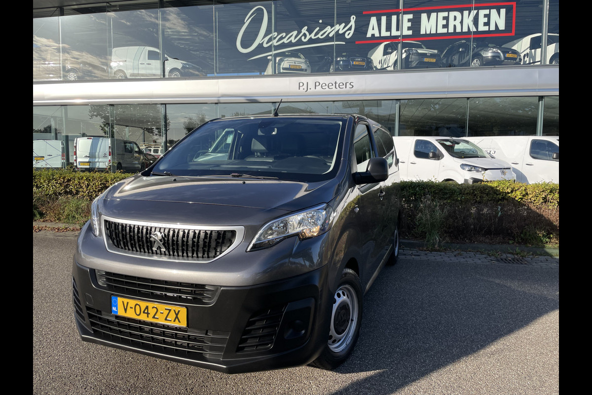 Peugeot Expert 1.6 BlueHDI 115 Compact Premium Airco - Parkeer sensoren achter - Navigatie - Radio - USB/AUX - Bluetooth - Trekhaak - centrale deurvergrendeling + afstandsbediening - Regensensor - B-stoel IHV - Laadvloer - Tussenschot volledig - Zijschuifdeur rechts - Zijwand betimmering -  2 zitplaatsen rechtsvoor - Ramen elektrisch voor - spiegels elektrisch verstelbaar en verwarmbaar