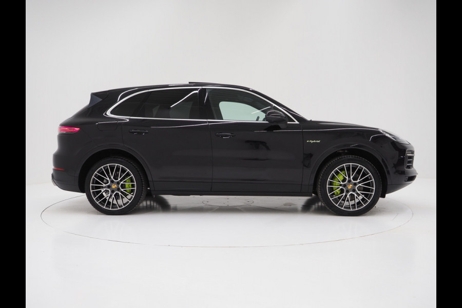 Porsche Cayenne 3.0 E-Hybrid | Panoramadak | Sport Chrono | 360 | BOSE | Memory