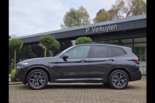 BMW X3 XDRIVE30E M SPORT I LASER I HEAD UP I TREKHAAK WEGKLAPBAAR I