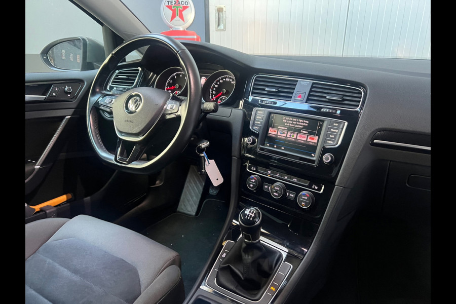 Volkswagen Golf 1.2 TSI Highline | Clima + Cruise + Navi |