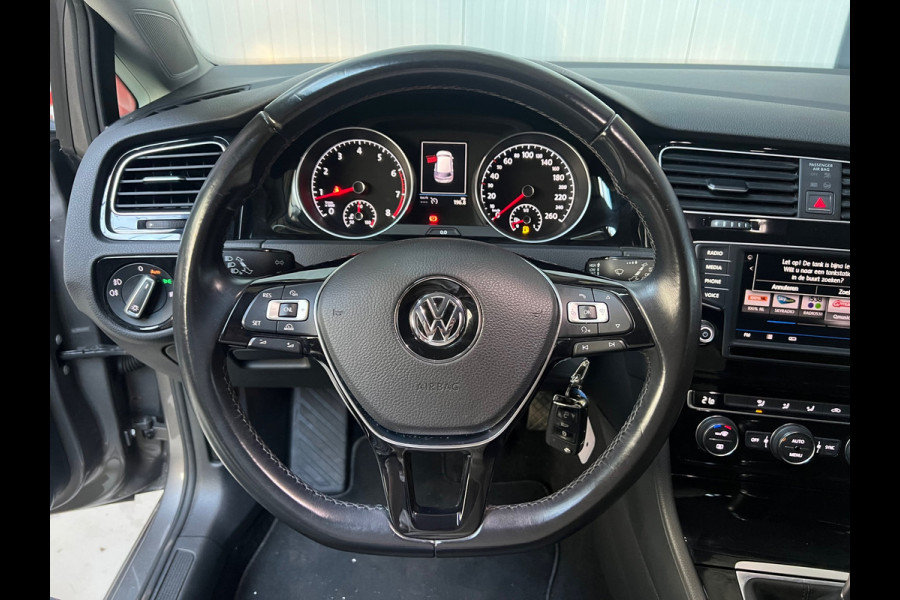 Volkswagen Golf 1.2 TSI Highline | Clima + Cruise + Navi |