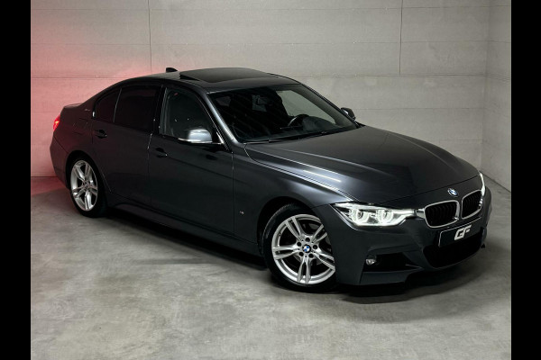 BMW 3-serie 330e M-Sport Pano Leer Navi Cruise PDC NAP