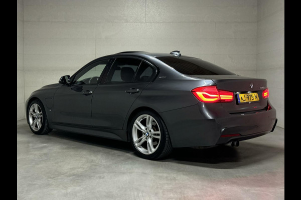 BMW 3-serie 330e M-Sport Pano Leer Navi Cruise PDC NAP