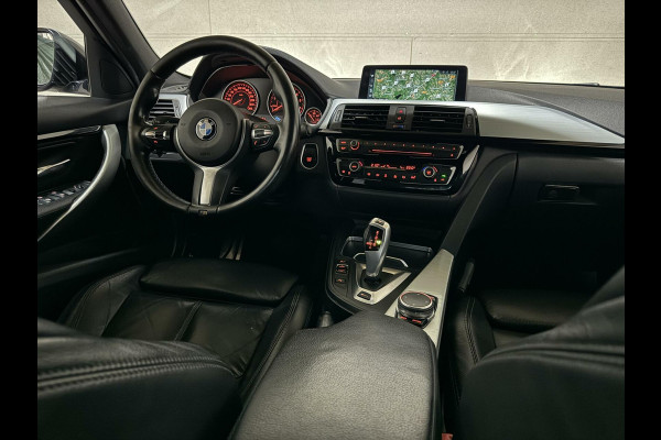 BMW 3-serie 330e M-Sport Pano Leer Navi Cruise PDC NAP