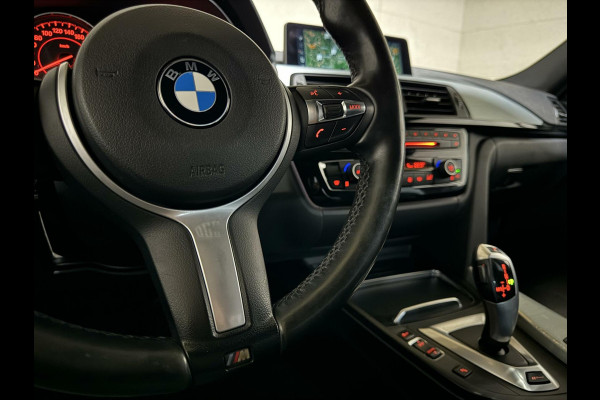 BMW 3-serie 330e M-Sport Pano Leer Navi Cruise PDC NAP