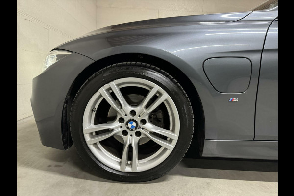 BMW 3-serie 330e M-Sport Pano Leer Navi Cruise PDC NAP