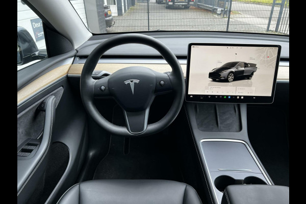 Tesla Model Y Long Range AWD 75 kWh PANORAMADAK