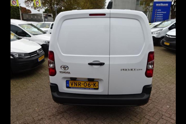 Toyota PROACE CITY 1.5 D-4D Professional EU6 Long L2 AIRCO NAVIGATIE PDC