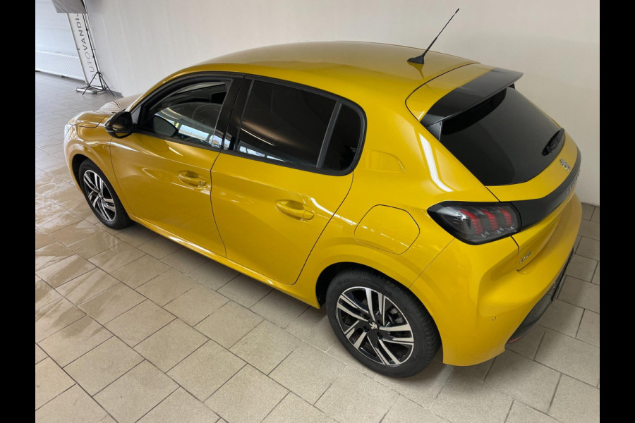 Peugeot 208 1.2 PureTech Allure Pack AIRCO NAVI CRUISE CAMERA BLUETOOTH ELEK RAMEN CENT VERG PRIVACYGLAS NIEUWSTAAT