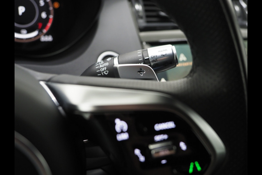 Jaguar E-Pace 1.5 P300e AWD R-Dynamic | Meridian | Adaptive Cruise | 360 | Memory | Trekhaak