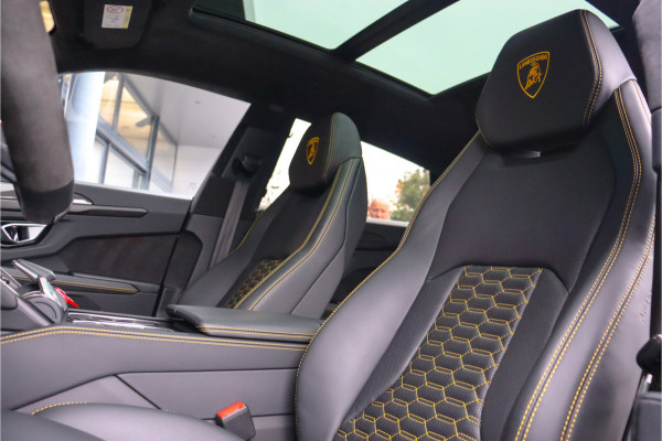 Lamborghini Urus 4.0 V8 **Carbon/Alcantara/Ceramic/B&O 3D/Gele stiksels**