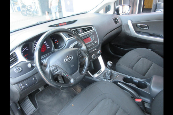 Kia cee'd 1.4 CVVT ComfortLine Airco Stoelverwarming PDC