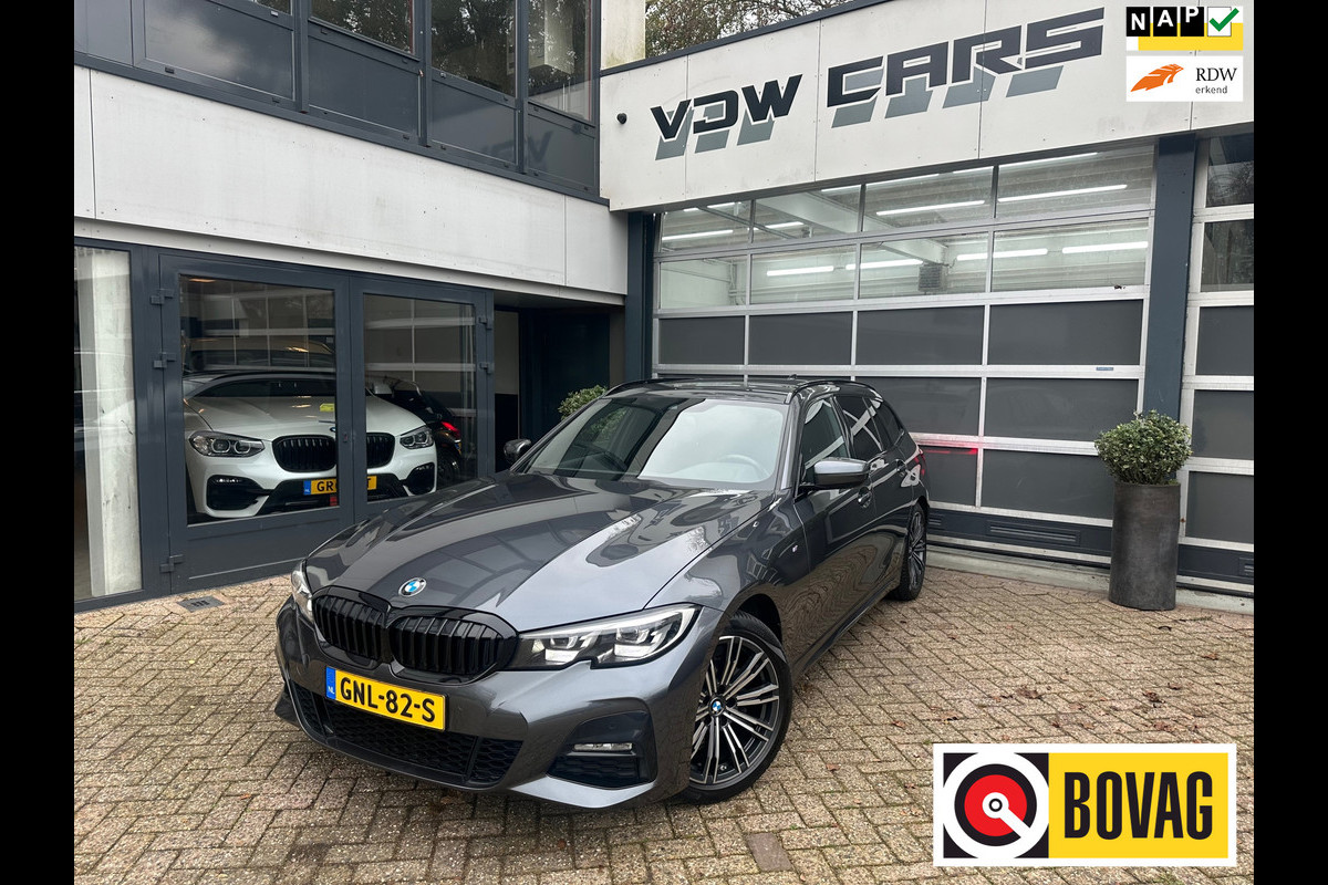 BMW 3 Serie Touring 318i High Executive | M Sport | Sfeerverlichting