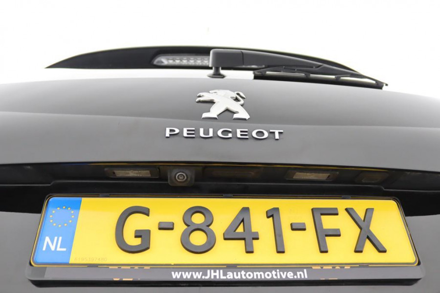 Peugeot 308 SW 1.2 PureTech GT-line*PANO*HAAK*LEER*NAVI*CAM*TEL*