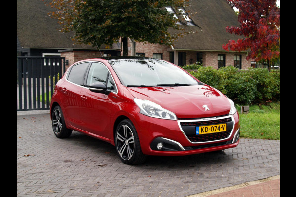 Peugeot 208 1.2 PureTech GT-line | Camera | Apple Carplay | Cruise Control | Glazen dak |