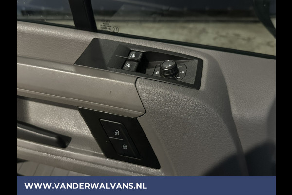 Volkswagen Crafter 2.0 TDI 140pk L3H3 L2H2 Euro6 Airco | Navigatie | Apple Carplay | 3000kg Trekhaak android auto, bijrijdersbank