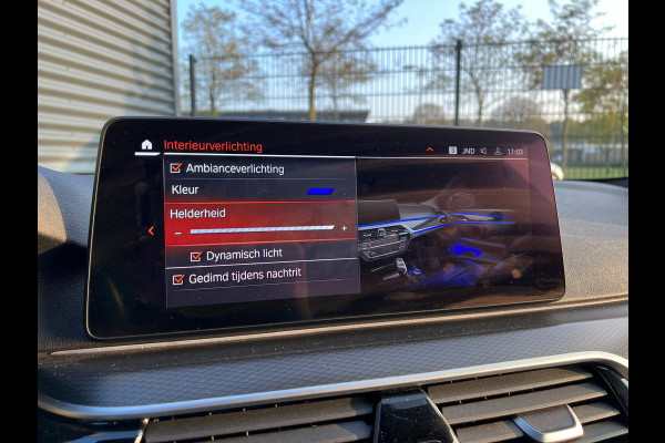 BMW 5 Serie Touring 530e M-Sport Plug in Hybrid PHEV | Trekhaak af Fabriek | Adaptive Cruise | Laser Led | Carplay | Harman/Kardon | Head-up Display |