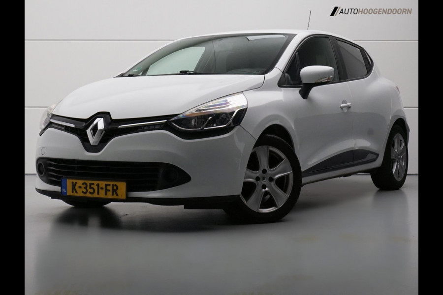 Renault Clio 1.2 TCe Intens (AUTOMAAT,LED VERLICHTING,PREMIUM SOUND,NAVIGATIE,PARKEERSENSOR,COMFORT-STOELEN,LM-VELGEN,TOPCONDITIE)