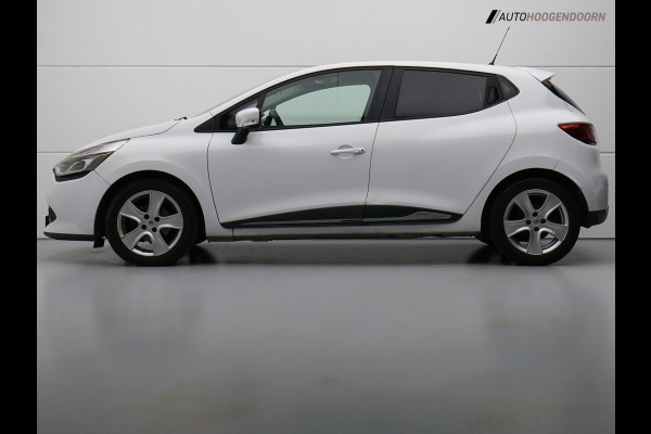 Renault Clio 1.2 TCe Intens (AUTOMAAT,LED VERLICHTING,PREMIUM SOUND,NAVIGATIE,PARKEERSENSOR,COMFORT-STOELEN,LM-VELGEN,TOPCONDITIE)