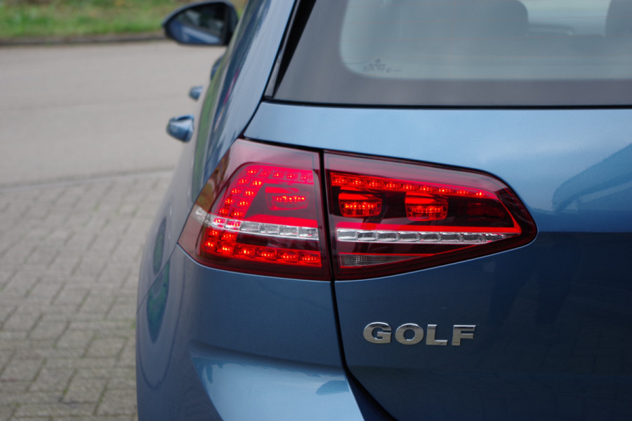 Volkswagen Golf 1.0 TSI 115 PK Connected Series, Camera, Apple-Carplay, DAB, Afn. Trekhaak, Climate Control