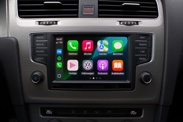 Volkswagen Golf 1.0 TSI 115 PK Connected Series, Camera, Apple-Carplay, DAB, Afn. Trekhaak, Climate Control