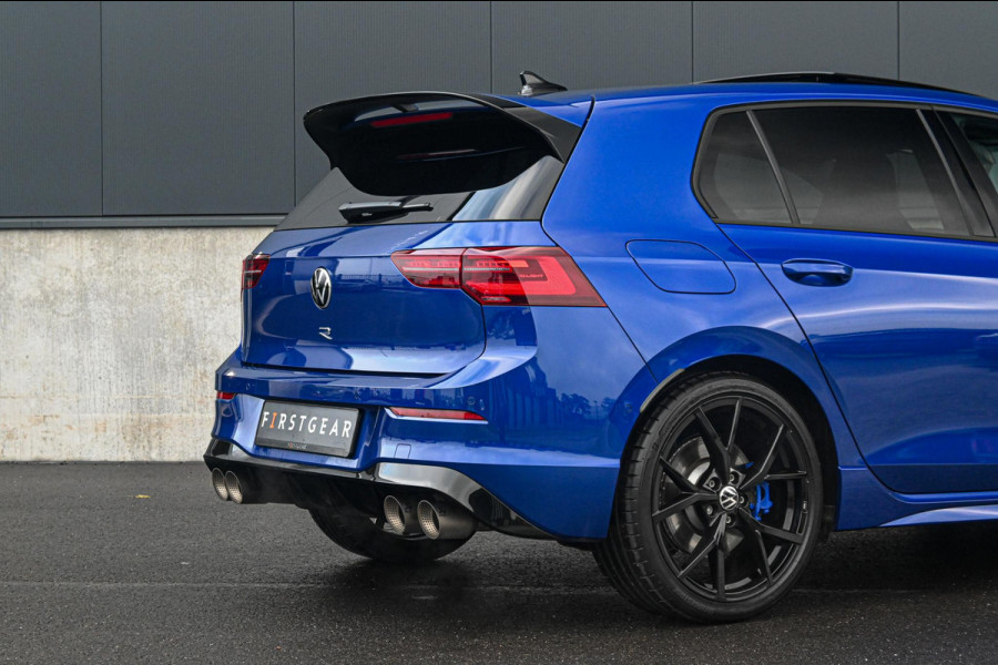 Volkswagen Golf 2.0 TSI R 4Motion *Performance / Akrapovic / Head-up / Stoelventilatie / Panorama / IQ. Light*