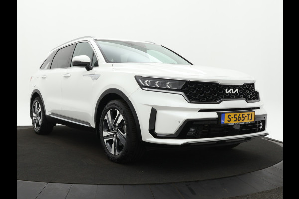 Kia Sorento 1.6 T-GDI PHEV Plug-in 4WD DynamicPlusLine 7-Persoons - Adaptief Cruise Control - Climate Control - Stoelverwarming - LM-Velgen 19" - Lederen Bekleding - Fabrieksgarantie tot 04-2029