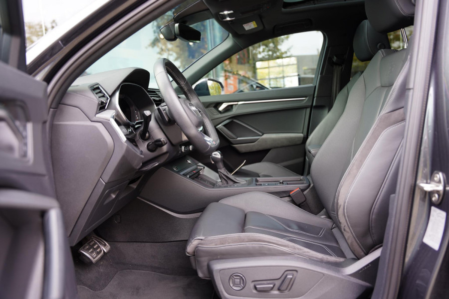 Audi Q3 Sportback 45 TFSI e S Edition Panoramadak Virtual Cockpit