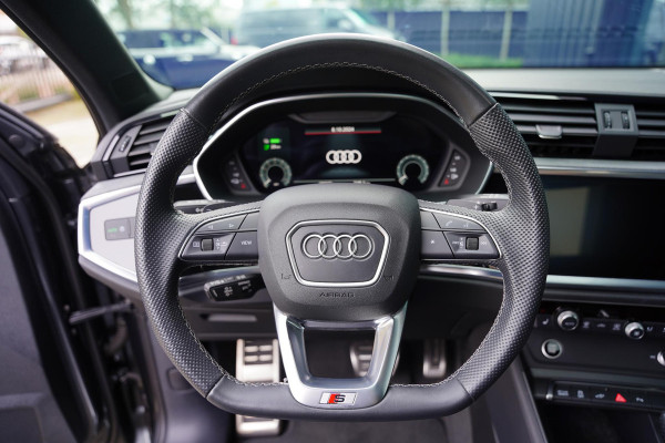 Audi Q3 Sportback 45 TFSI e S Edition Panoramadak Virtual Cockpit