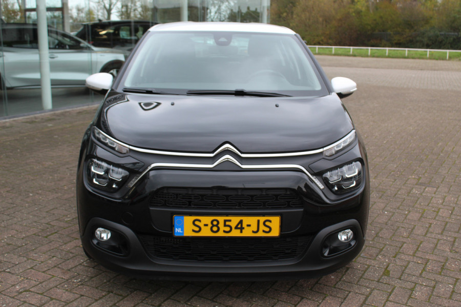 Citroën C3 1.2-110pk PureTech 'Feel Pack'. Fijne comfortabele wagen ! Airco, cruise cntrl, metallic lak, LM wielen, navigatie, parkeersensoren achter etc.