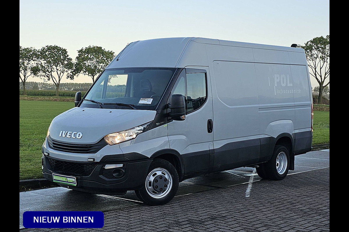 Iveco Daily 35C15V 3.0 DUBBELLUCHT 150 PK 3.0 LTR 3500 KG TREKHAAK!