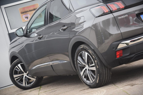 Peugeot 3008 1.6 HYbrid 225 Allure Pack Business