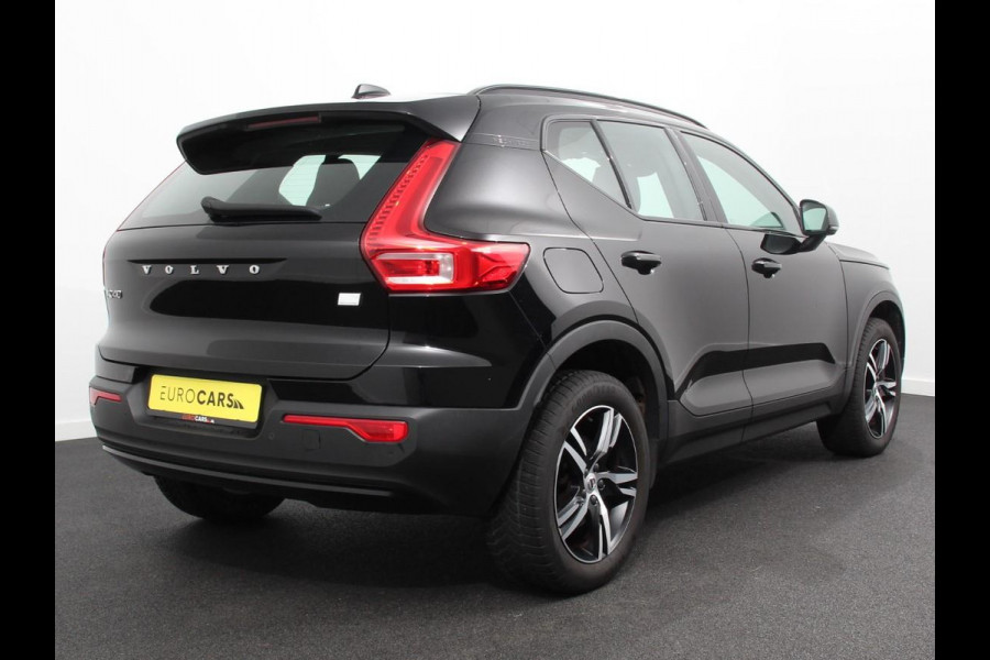 Volvo XC40 1.5 T4 PHEV Recharge R-Design Expression | Navigatie | Apple CarPlay / Android Auto | Stoel Verwarming | DAB | Keyless | Parkeersensoren | Adaptieve Cruise Conrol | Climate Control |