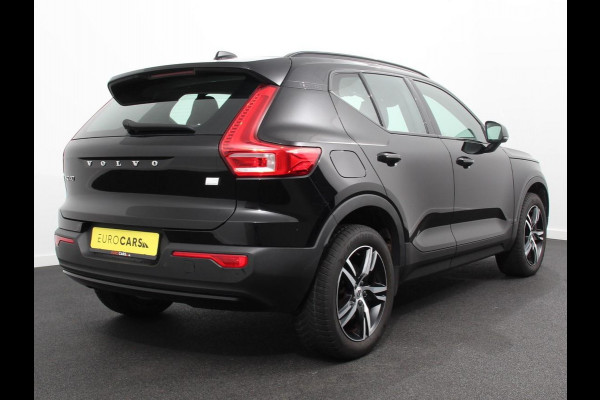 Volvo XC40 1.5 T4 PHEV Recharge R-Design Expression | Navigatie | Apple CarPlay / Android Auto | Stoel Verwarming | DAB | Keyless | Parkeersensoren | Adaptieve Cruise Conrol | Climate Control |