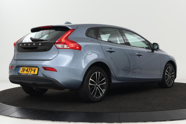 Volvo V40 T2 Momentum | Stoelverwarming | Full LED | Navigatie | PDC | Voorruitverwarming | Bluetooth | Half leder | Climate control