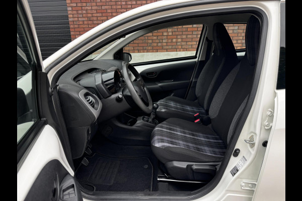 Peugeot 108 1.0 e-VTi Active / Airco / Bluetooth / 1e Eigenaar / Origineel NED-108 / Facturen onderhoud aanwezig