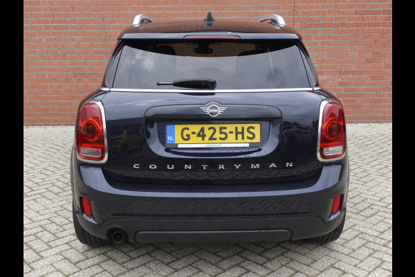 MINI Countryman 1.5 One Pepper Navigatie Parkeersensoren achter Cruise Control Airco 17” Lichtmetalen Velgen Dakrails