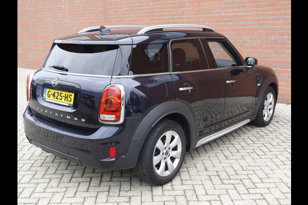 MINI Countryman 1.5 One Pepper Navigatie Parkeersensoren achter Cruise Control Airco 17” Lichtmetalen Velgen Dakrails